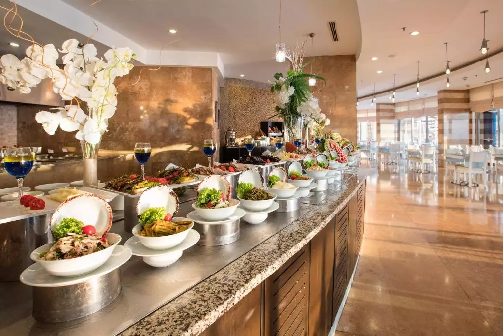 هتل کاریزما دلوکس